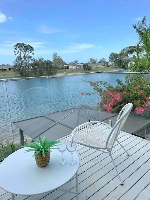 Holiday home Tranquil Oasis On Pine Lake Gold Coast