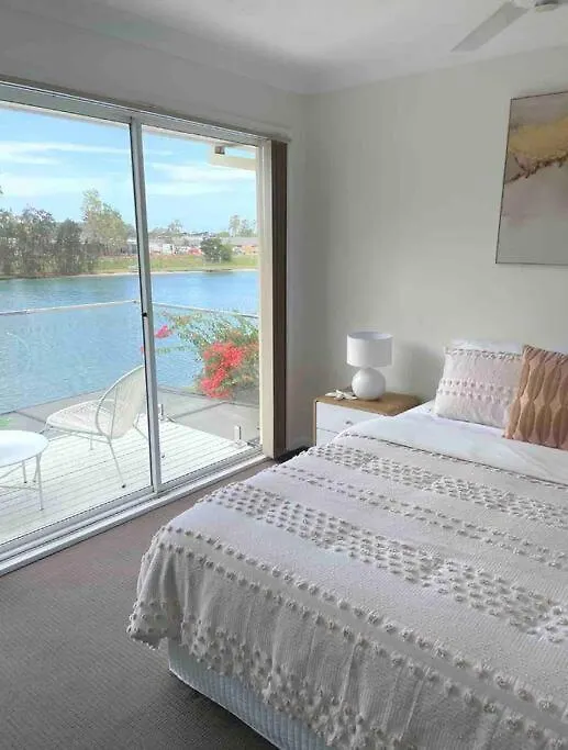 Holiday home Tranquil Oasis On Pine Lake Gold Coast Australia